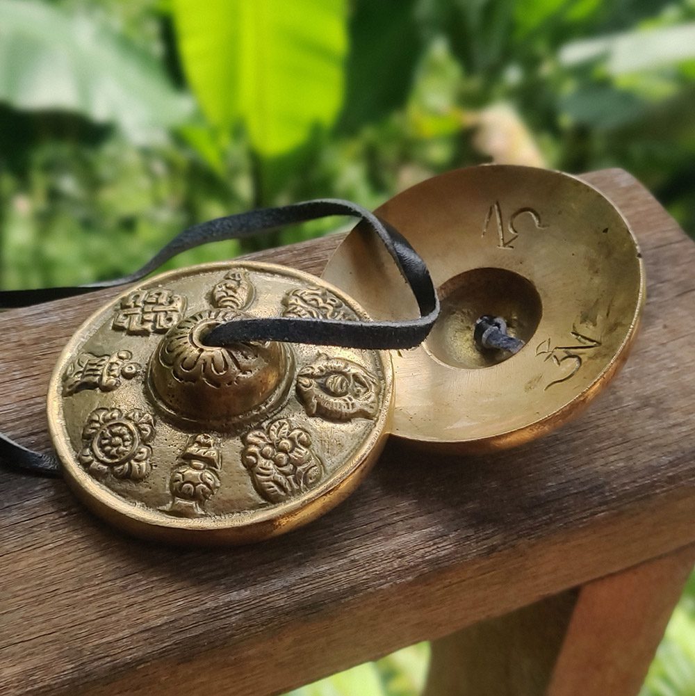 [TSH-002] Brass Tingsha "Eight Auspicious Symbols" (Karatals) (6.5 cm, 200 gr)