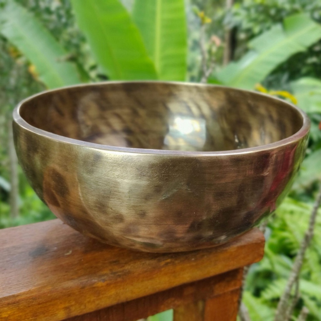 [SSH-288] Hammered Singing Bowl Tiger Eye - F3 (20 cm, 1.2 kg)