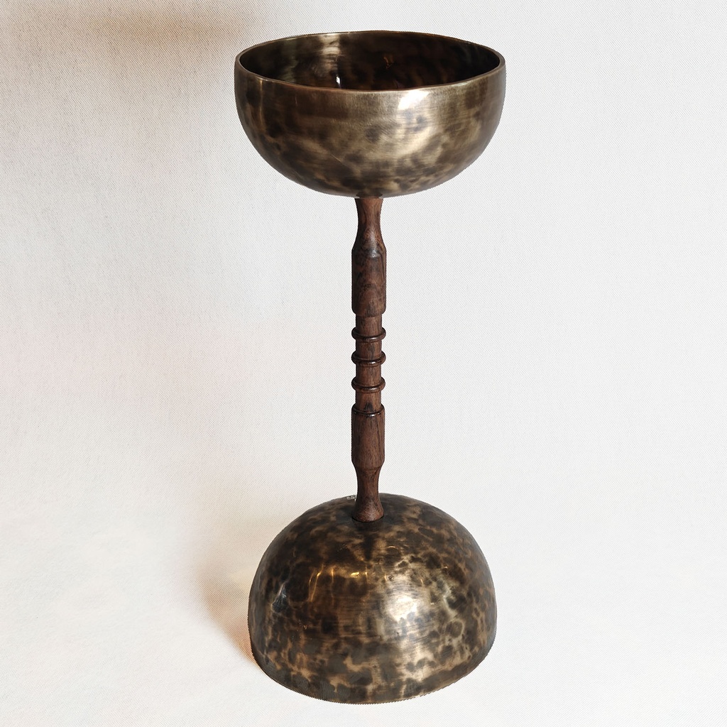 [SGP-035] Handle Double Hammered Singing Bowl - E3-G#3 (21-19 cm, 2.6 kg)