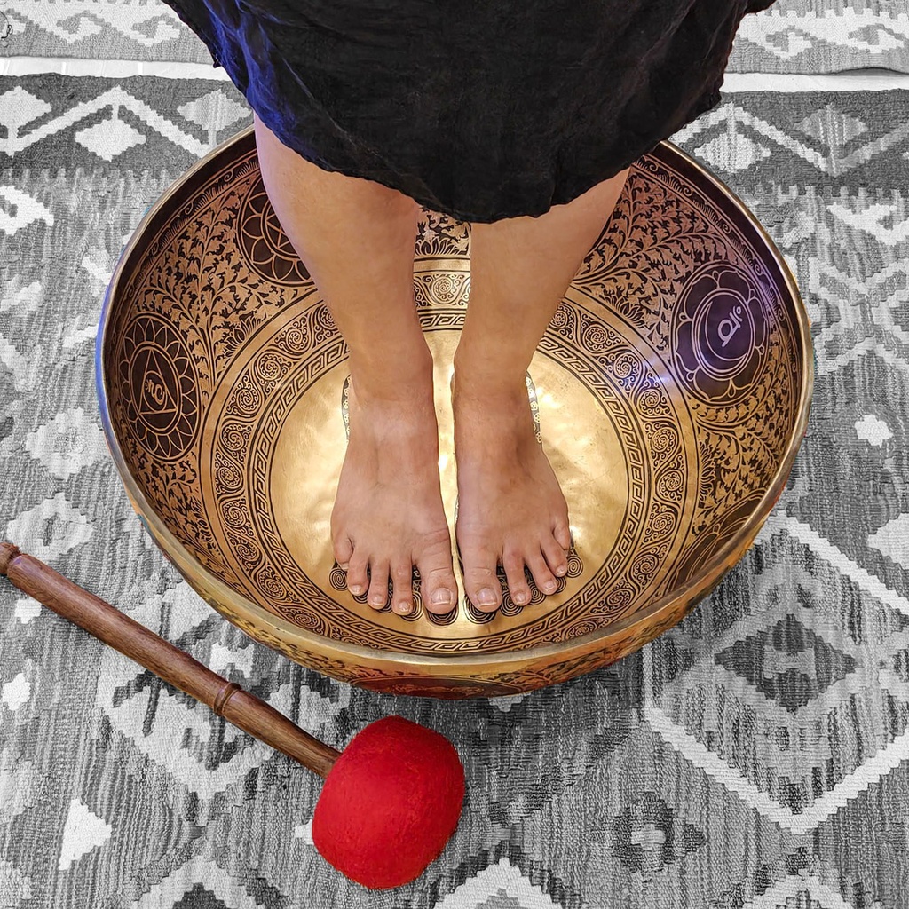 [SMB-043] Standing Mantra Hammered Singing Bowl - B2 (55 cm, 12.5 kg)