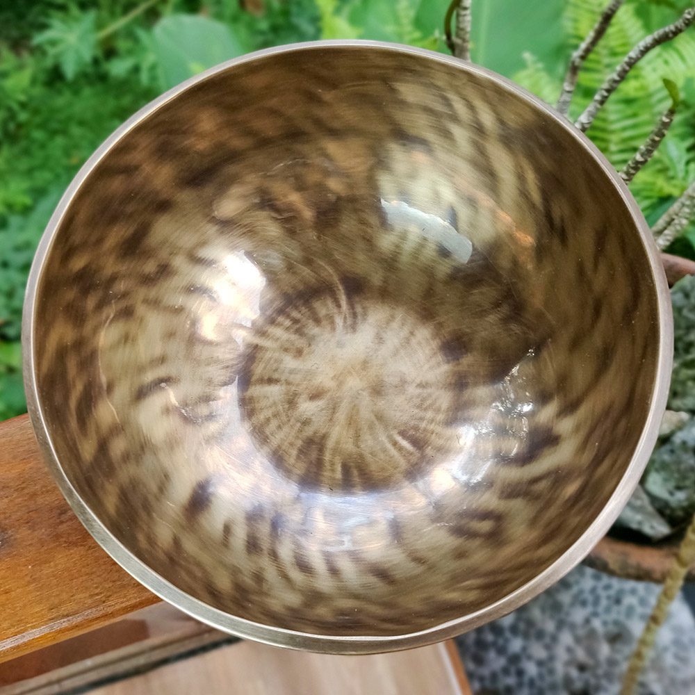 singing_bowl_tiger_eye_medium_03