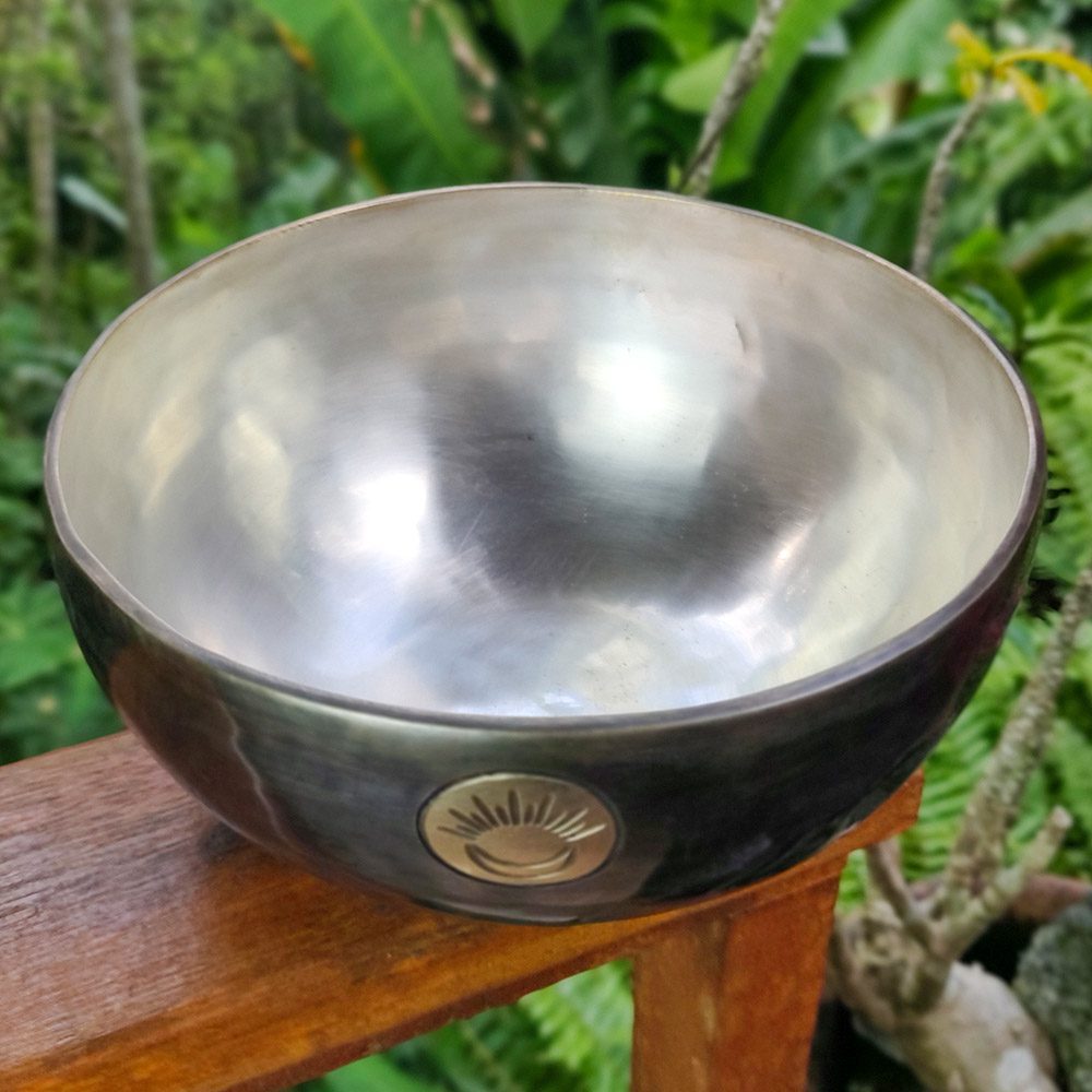 singing_bowl_tiger_eye_medium_04