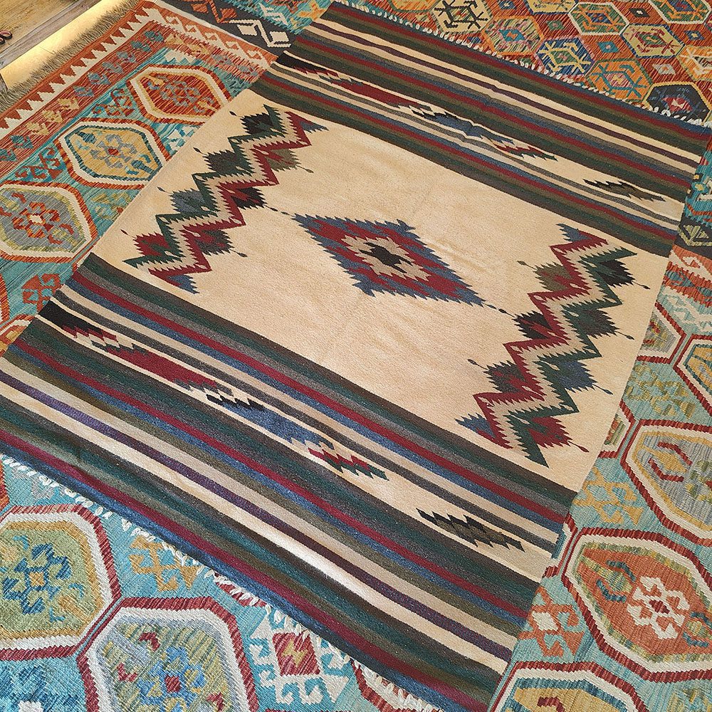 [SHB-014] Shamanic Mexican Handmade Wool Blanket White Green (214x163cm)